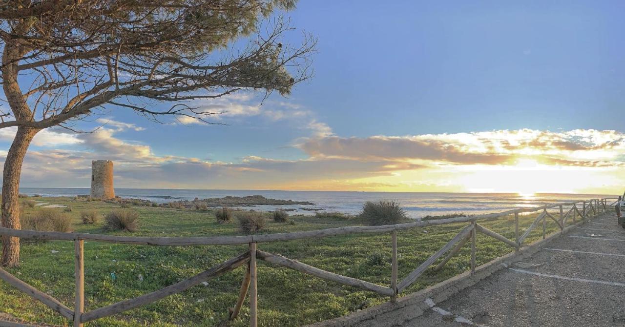 Le Residenze Del Mare Affittacamere La Caletta Exteriér fotografie